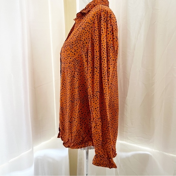 BeachLunchLounge blouse women's Large button up shirt top spotted orange spots - Picture 2 of 11